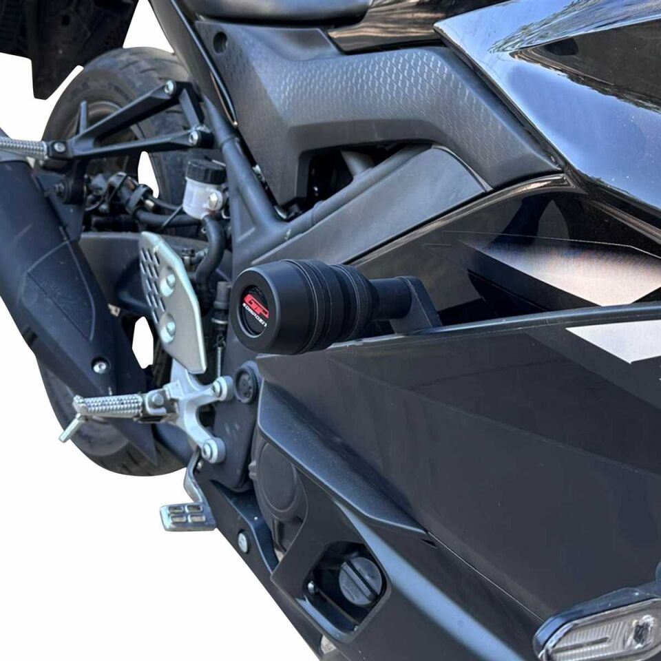 GP Kompozit Yamaha R25 2019-2024 Uyumlu Motor Koruma Takozu Siyah
