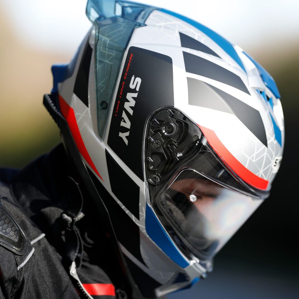 SWAY SW 865 EVOQUE White Black Red Kask